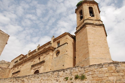 ES_ARA_TER Fresneda-(La)-004-01 Iglesia de Santa María la Mayor