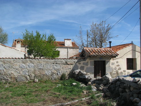 ES_CYL NC-012-01 Ávila-Muñogalindo, Salobralejo, Casa del Reloj