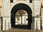 ES_EXT_BAD Badajoz-005-01 Puerta-Pilar