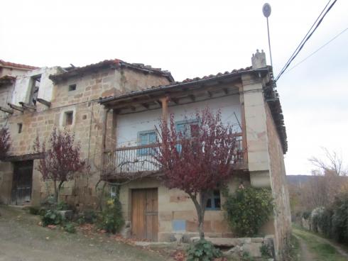 ES_CYL_BUR Valle-de-Zamanzas-002-01 Gallejones, casa particular