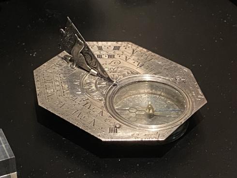 ES_MAD_MAD Alcobendas-005-02 Museo Nac. CYT reloj horizontal