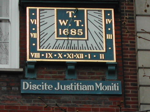London 017-02 Essex Court